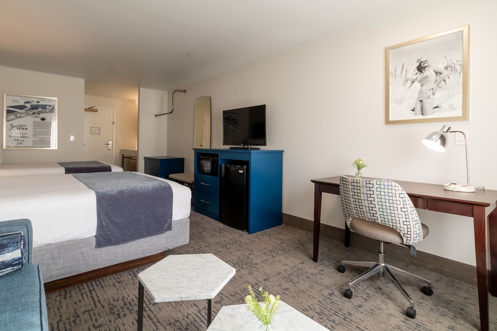 Oxford Suites Portland - Jantzen Beach 28/53
