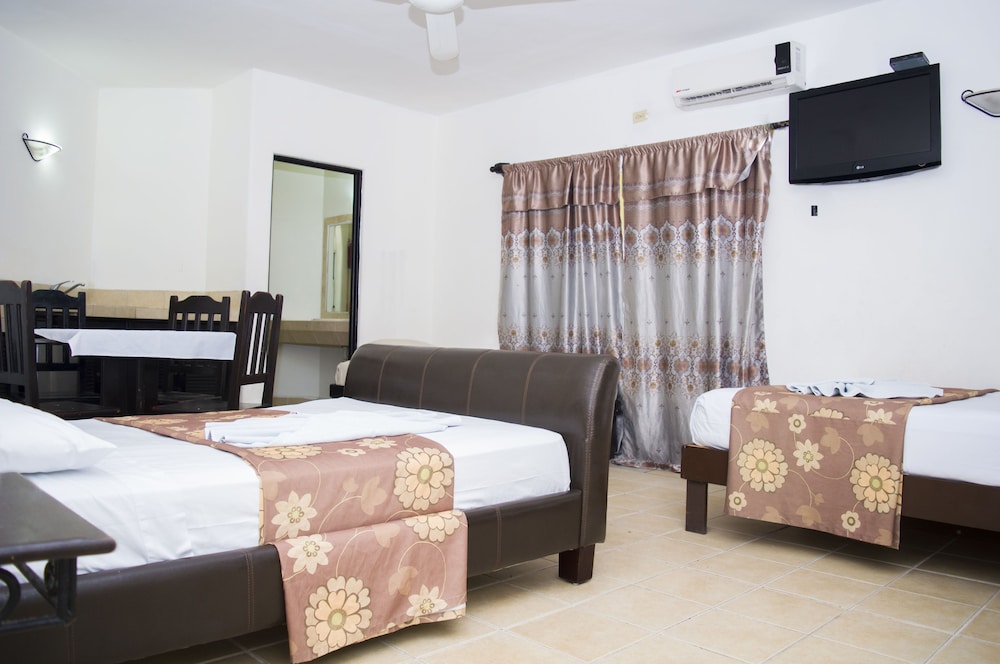 Sahara Hotel 24/71