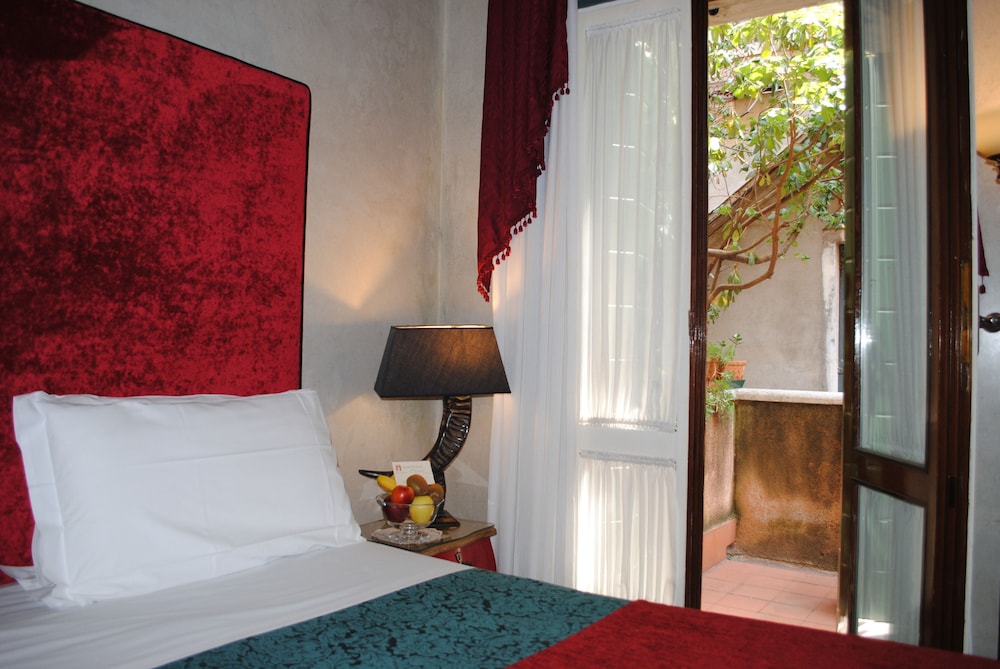 ECONOMY, DOUBLE BED