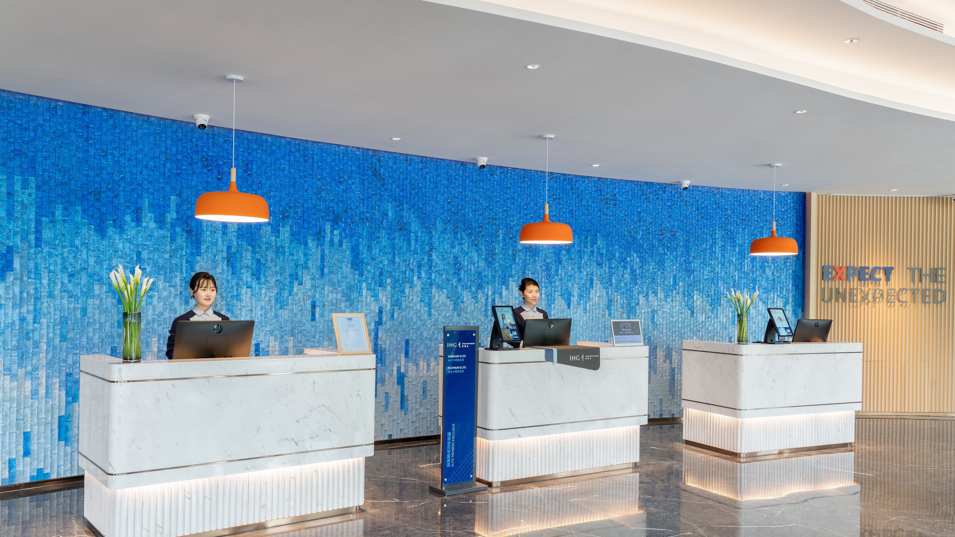 Holiday Inn Express Dalian Golden Pebble Beach 8/28