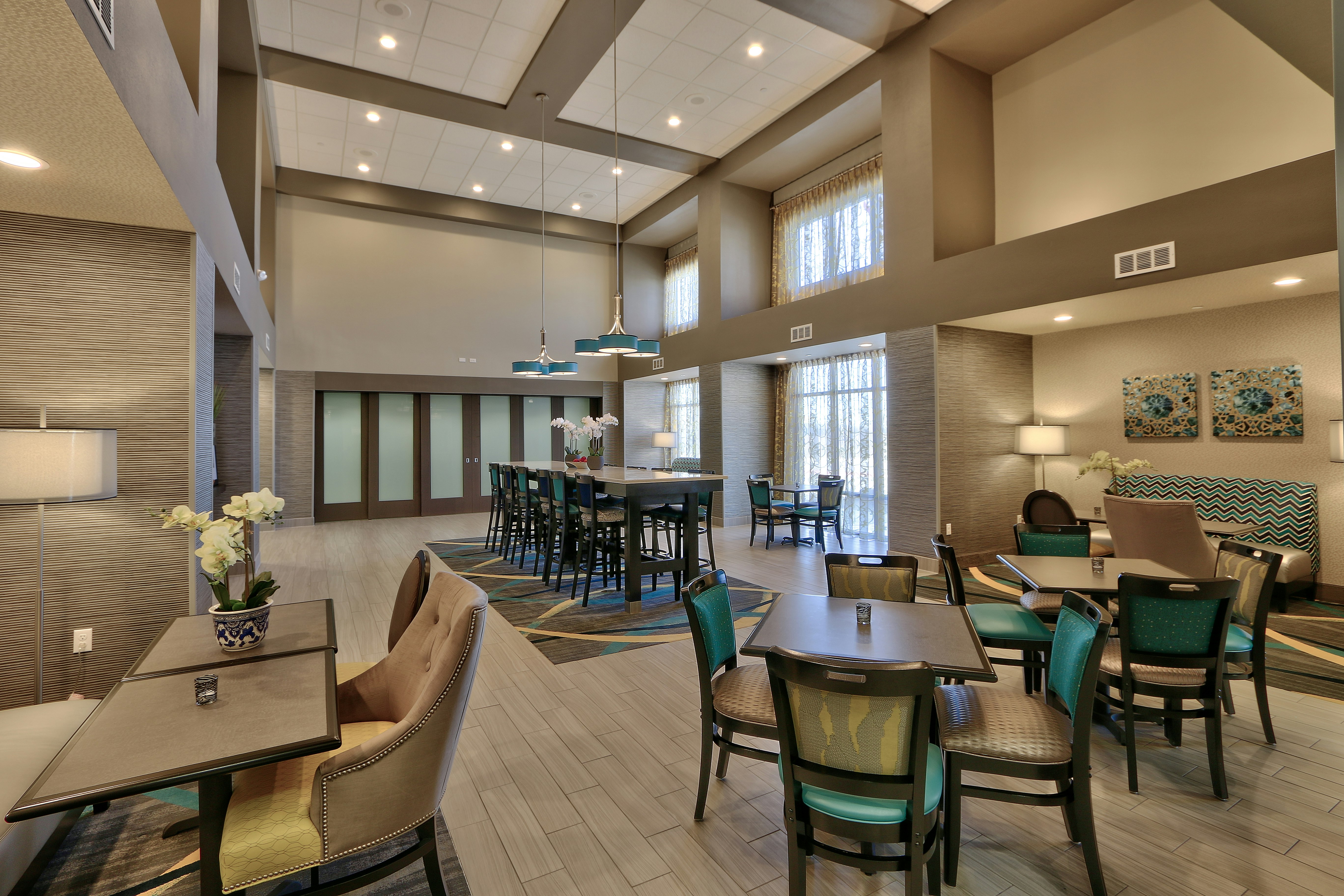 Hampton Inn Suites Albuquerque Airport 35/54