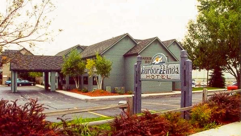 Harbor Winds Hotel Sheboygan 1/22