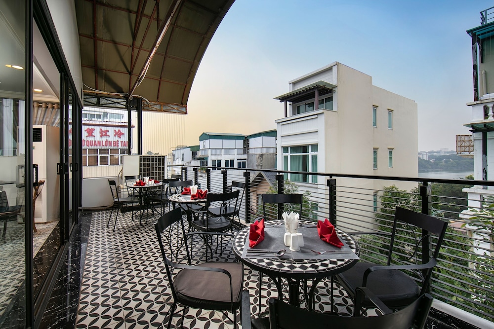 San Boutique Hotel 26/31