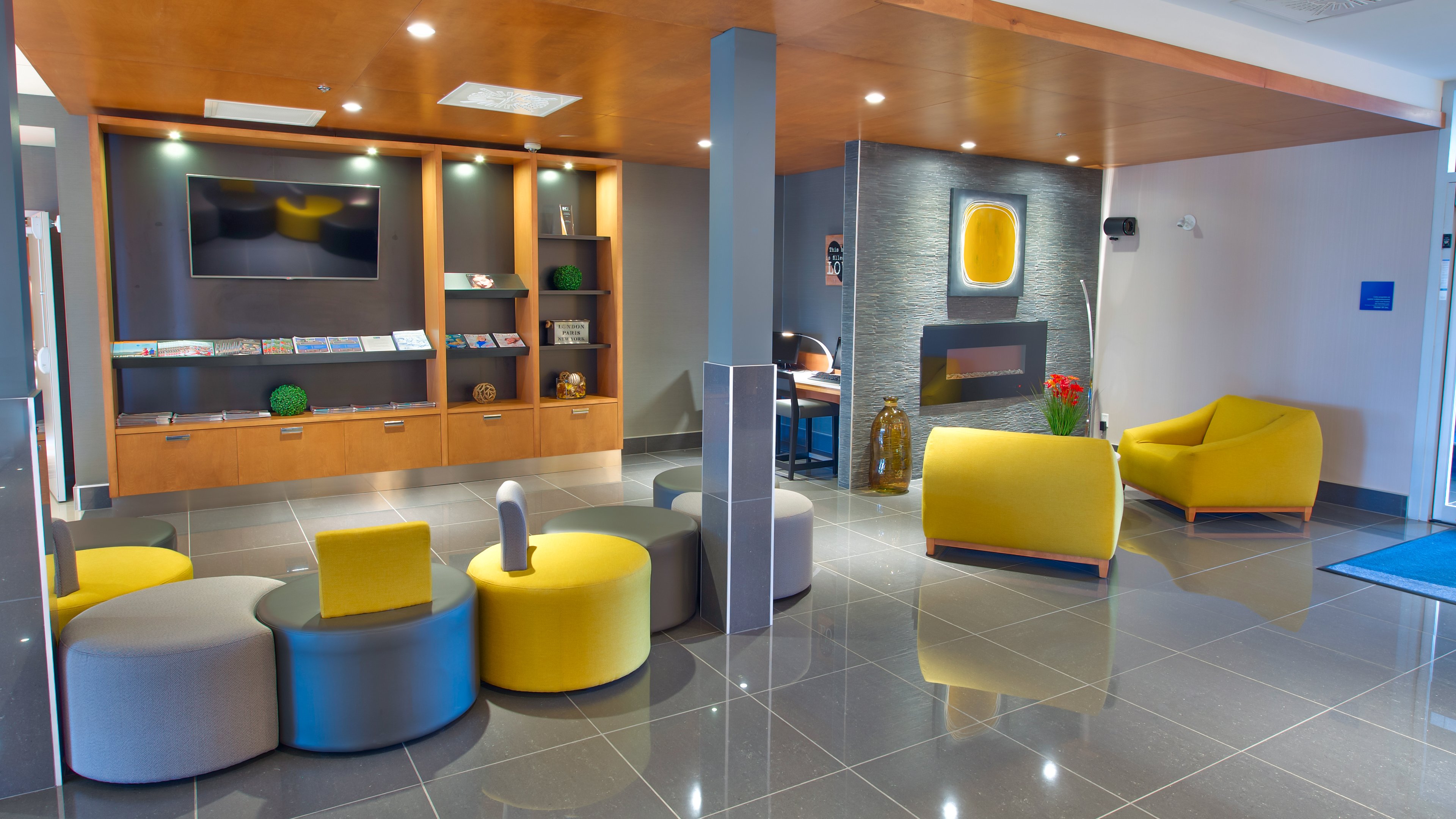 Holiday Inn Express And Suites Vaudreuil Dorion 23/31