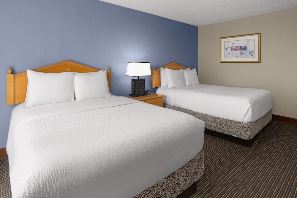 Room, 2 Queen Beds