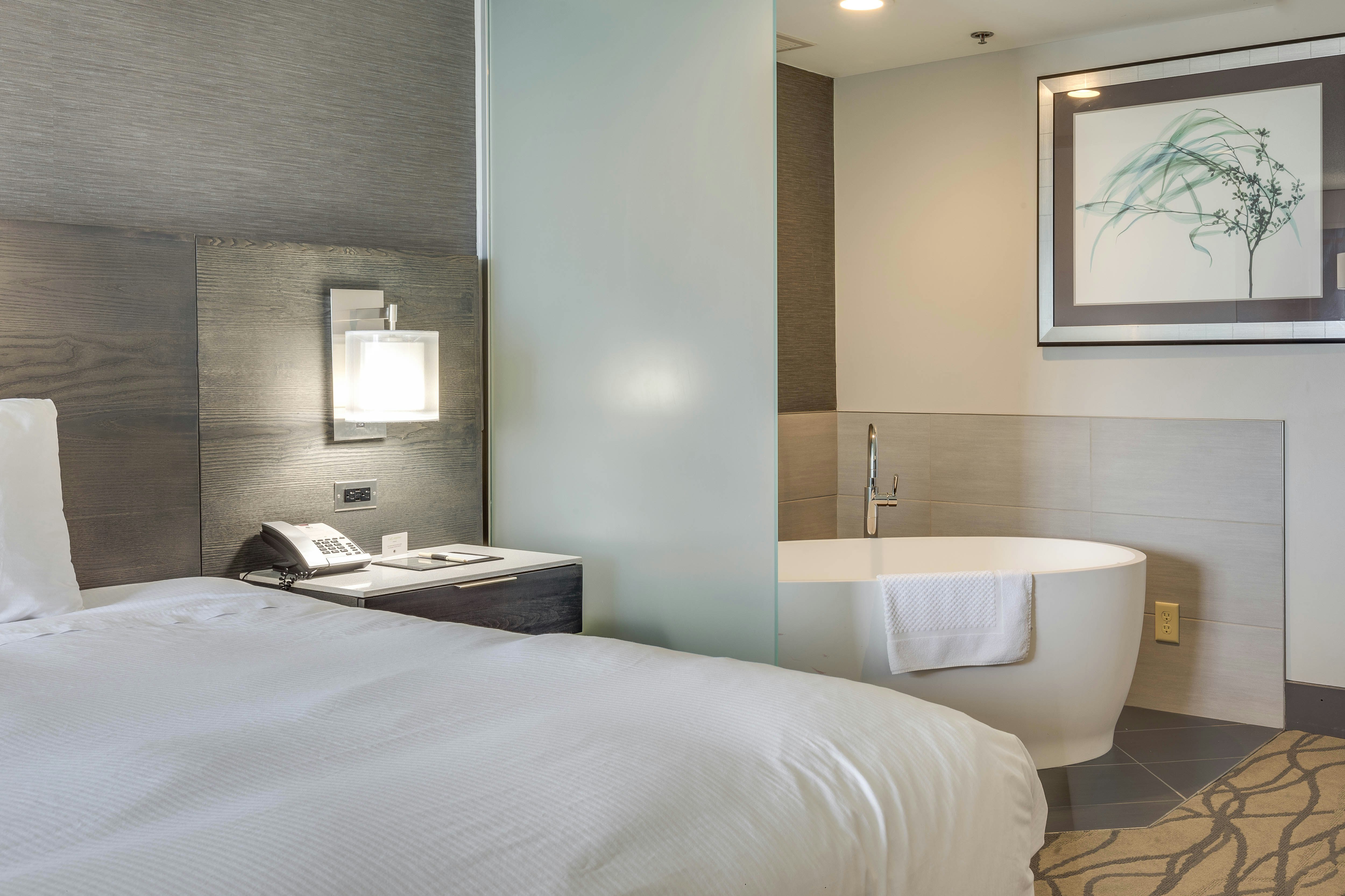 Doubletree by Hilton Hotel Racine Harbourwalk 26/79