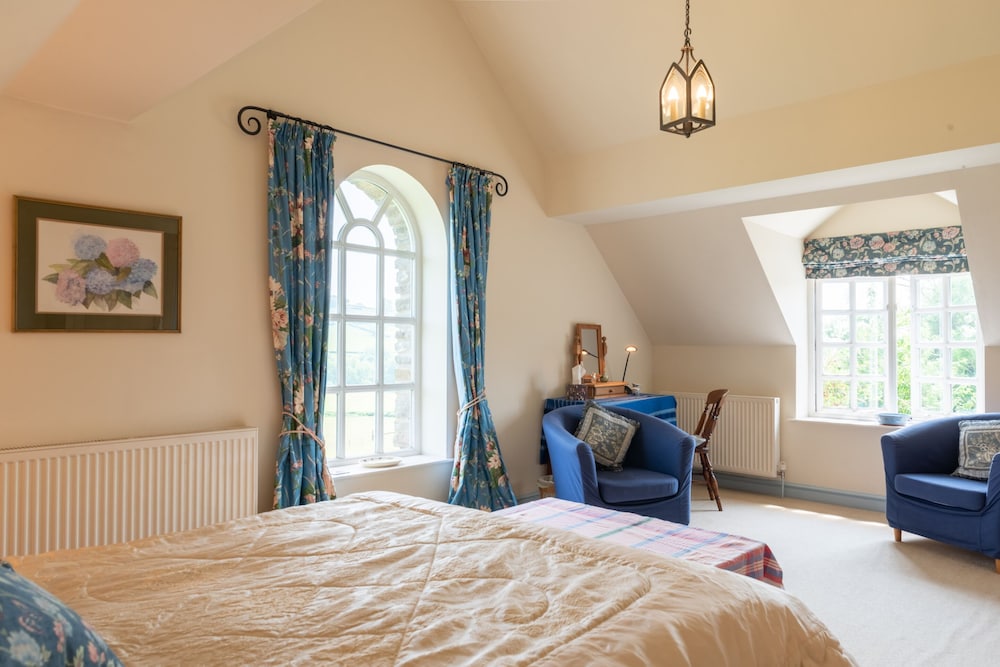 Alltybrain Farm Cottages 12/50