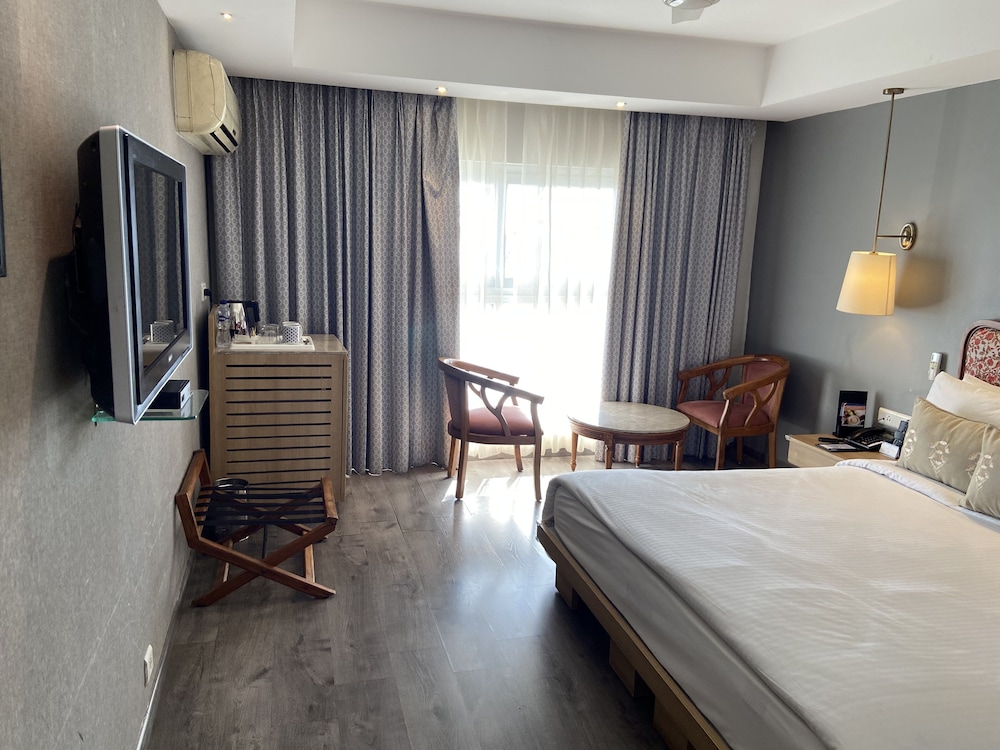 Fortune Resort Grace Mussorie 17/61