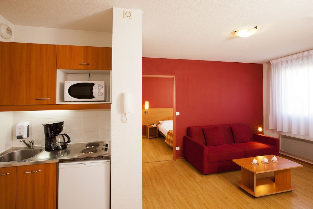 Sejours Et Affaires Saint Genis 18/23