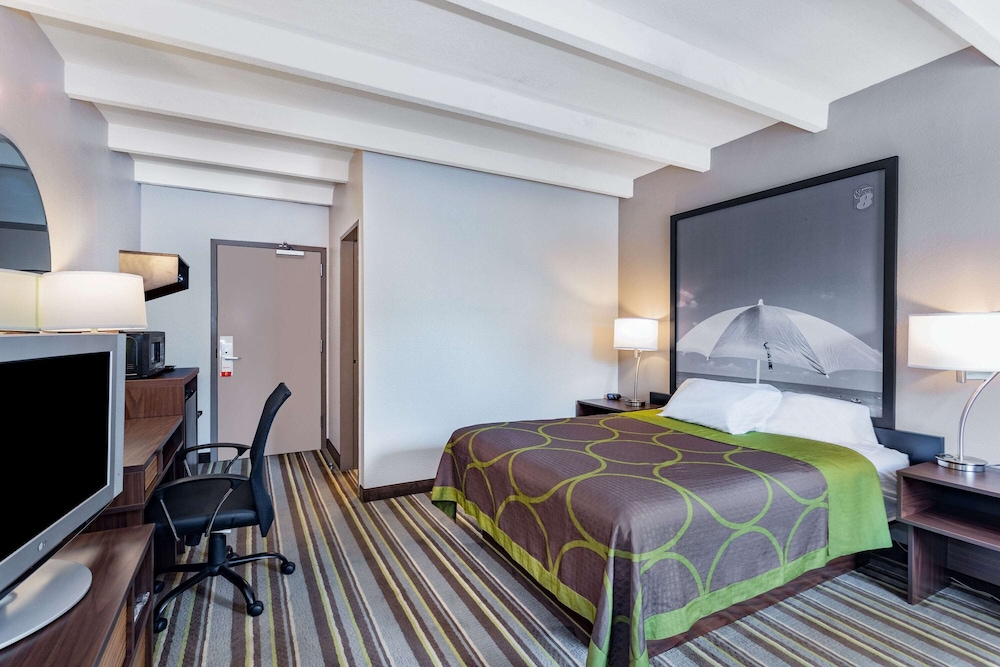 Super 8 By Wyndham Melbourne 25/43