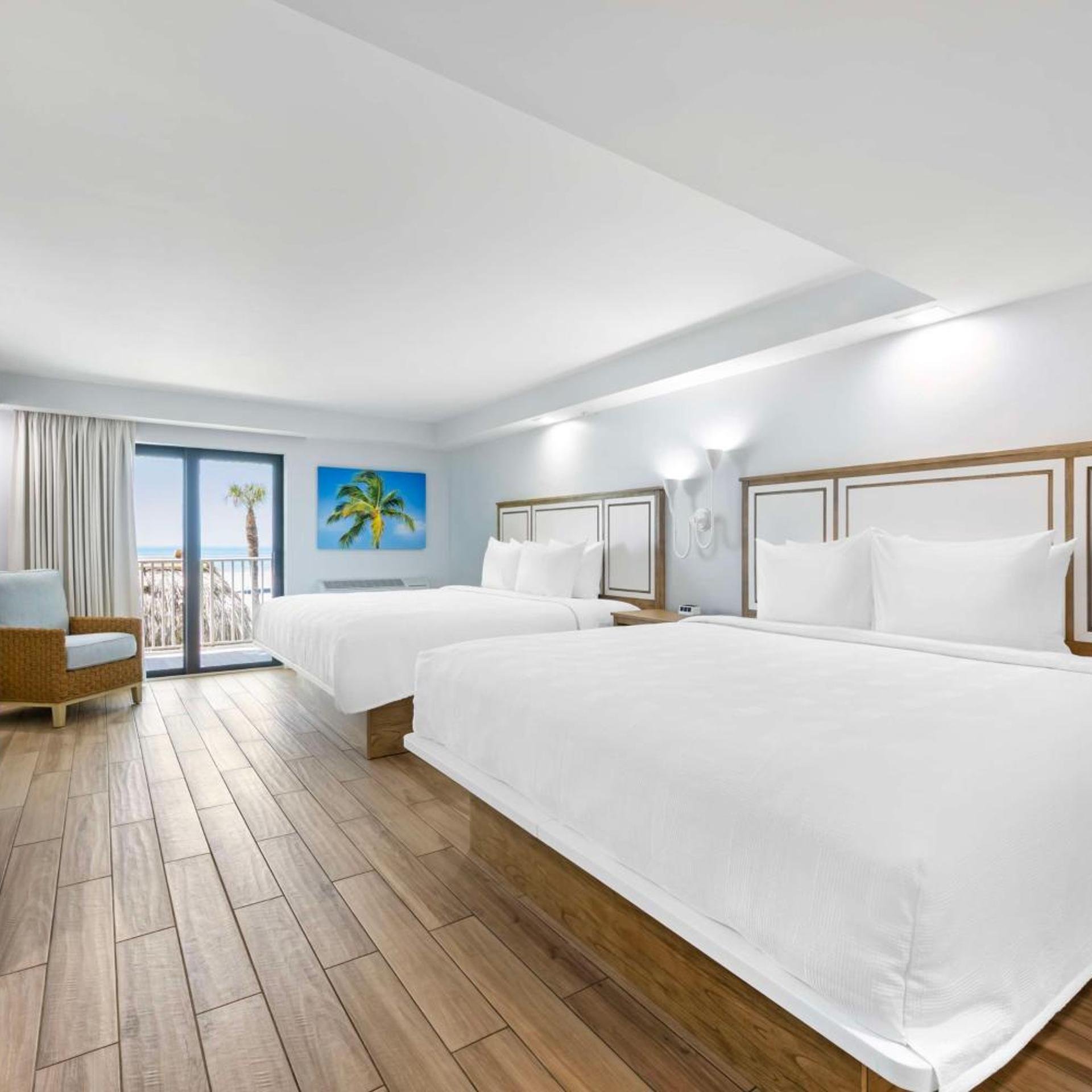 Room, King Bed, 2 King Beds, Gulf View, Sofa, Balcony, Kitchen