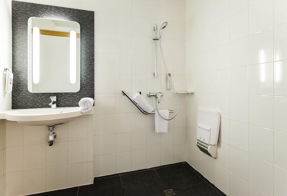 Ibis Paris Issy Les Moulineaux Val de Seine 15/72