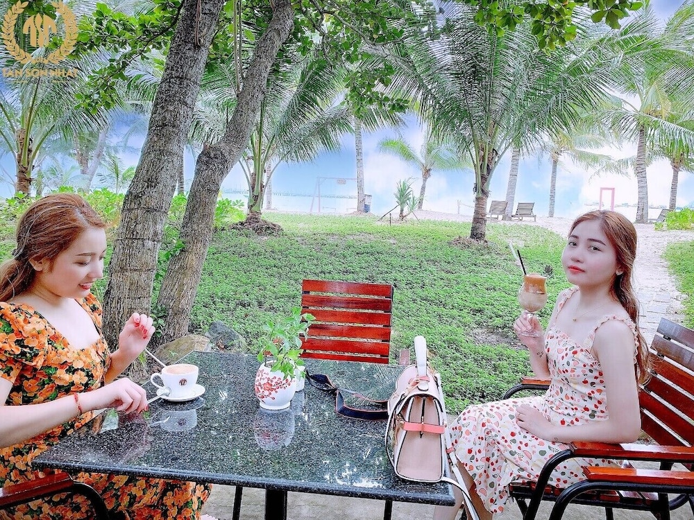 Tan Son Nhat Con Dao Resort 50/69