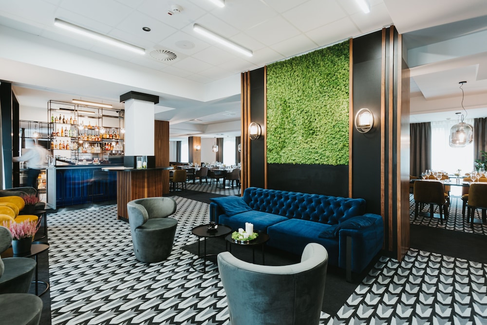 Garden Square Hotel 24/50