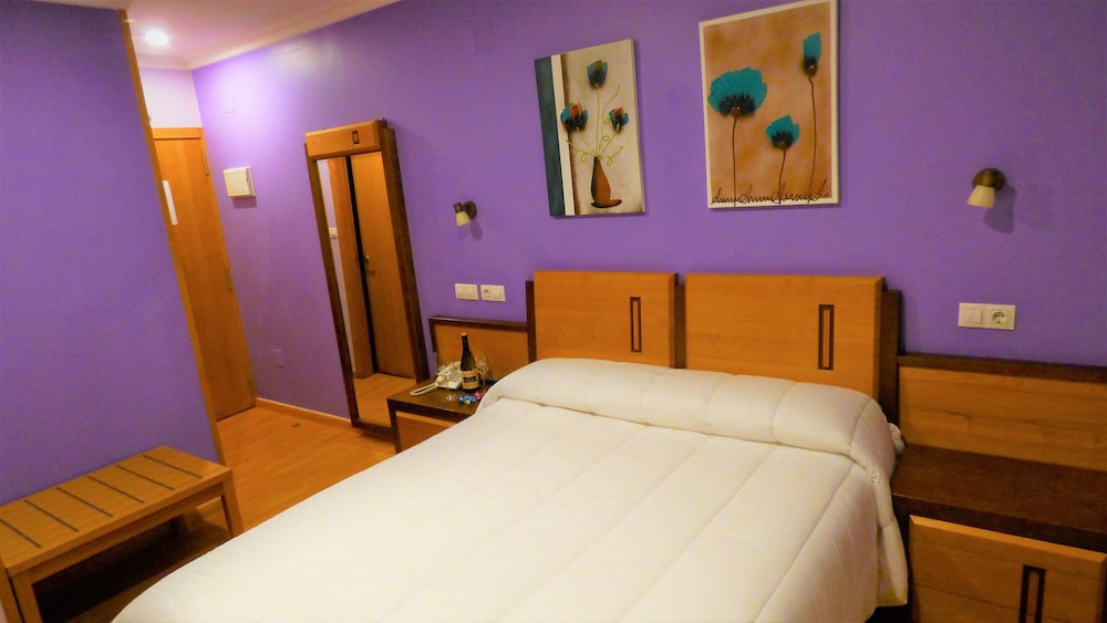 Galatea Hotel 6/27