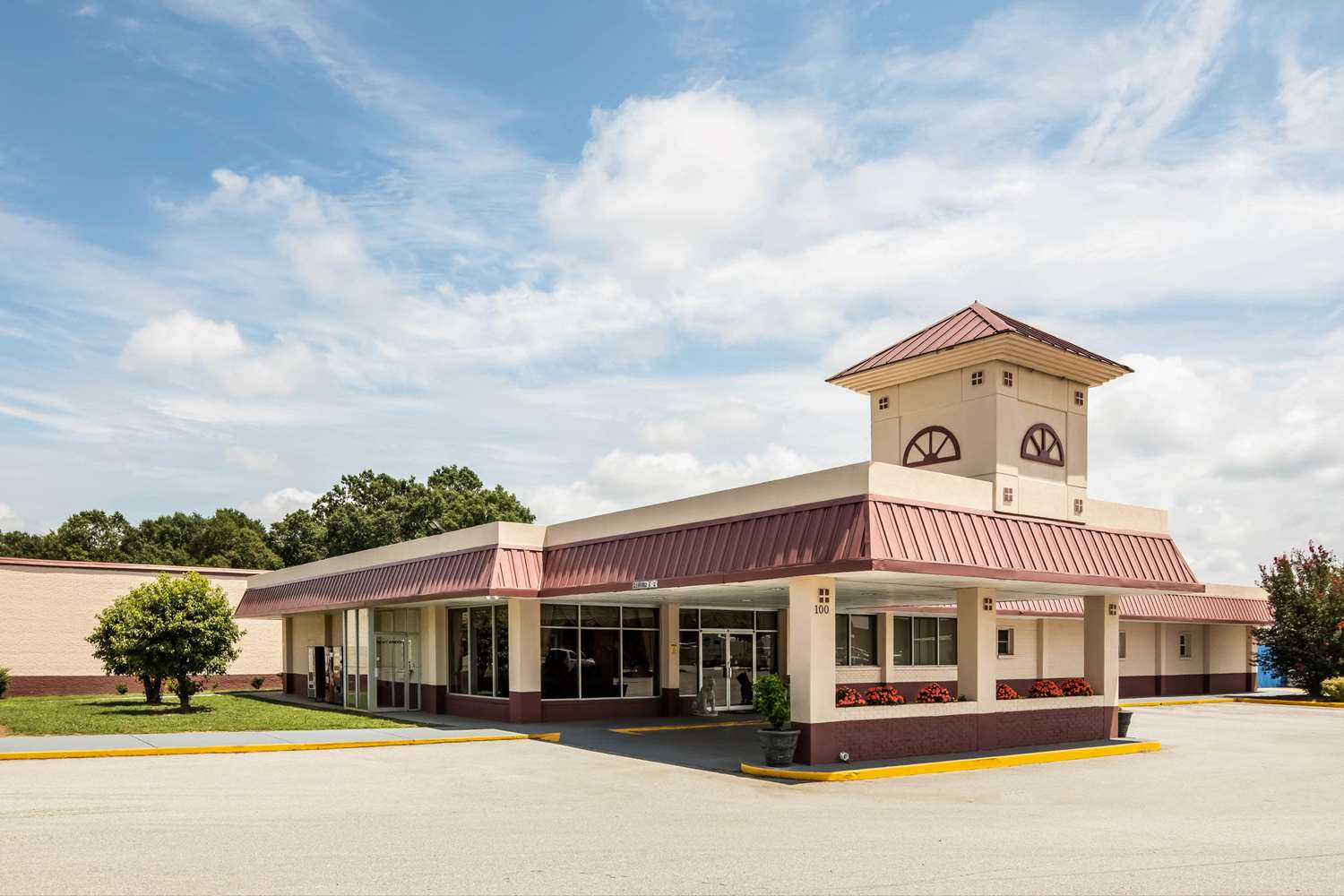 Super 8 by Wyndham Gaffney 3/23