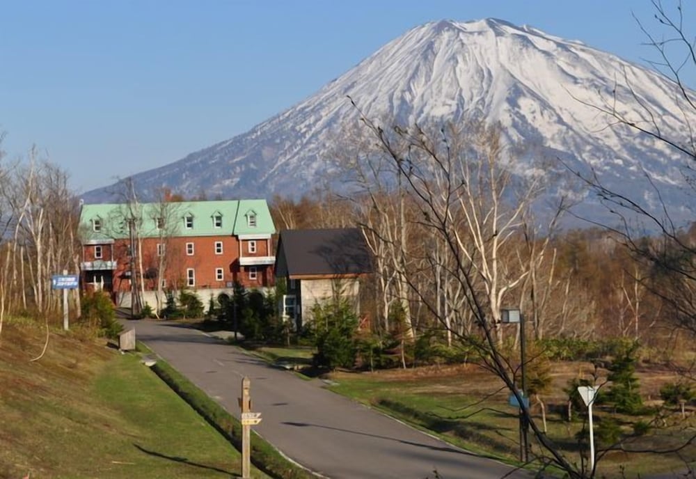 Niseko Freedom Inn 8/40