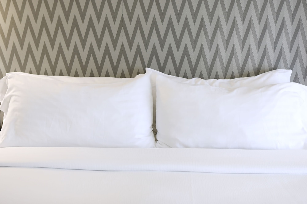 Holiday Inn Chicago O'Hare 32/71