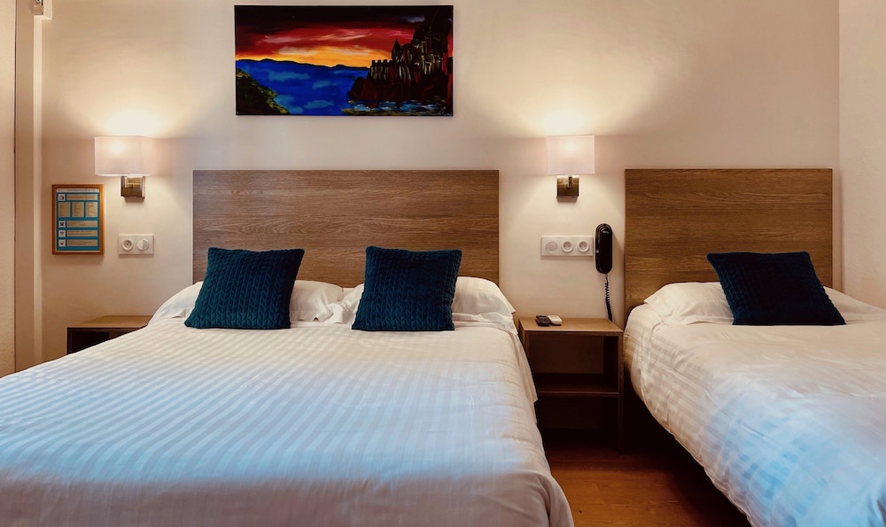 Hotel Courbet 8/60