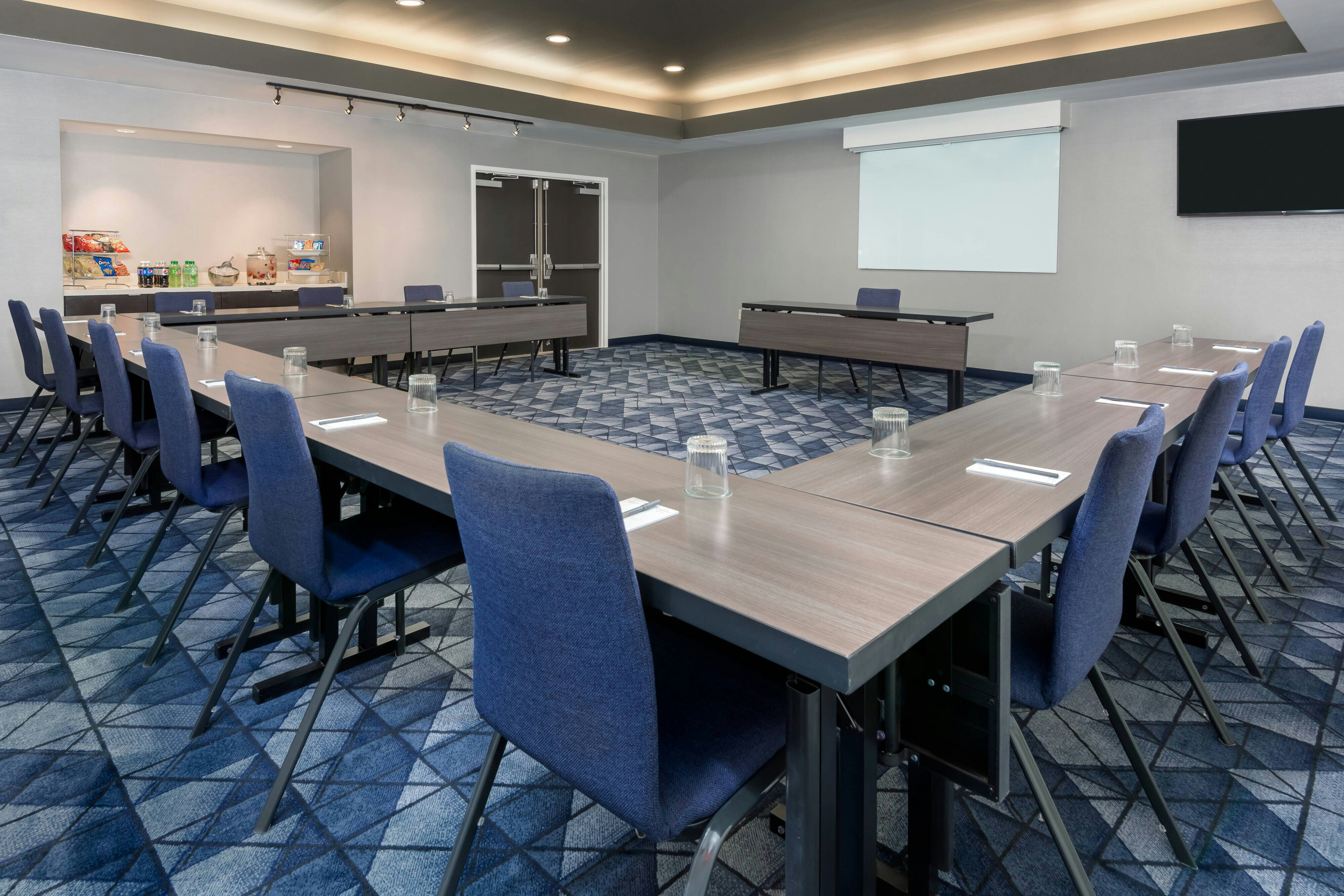 Courtyard by Marriott Tallahassee North/I-10 Capital Circle 41/53