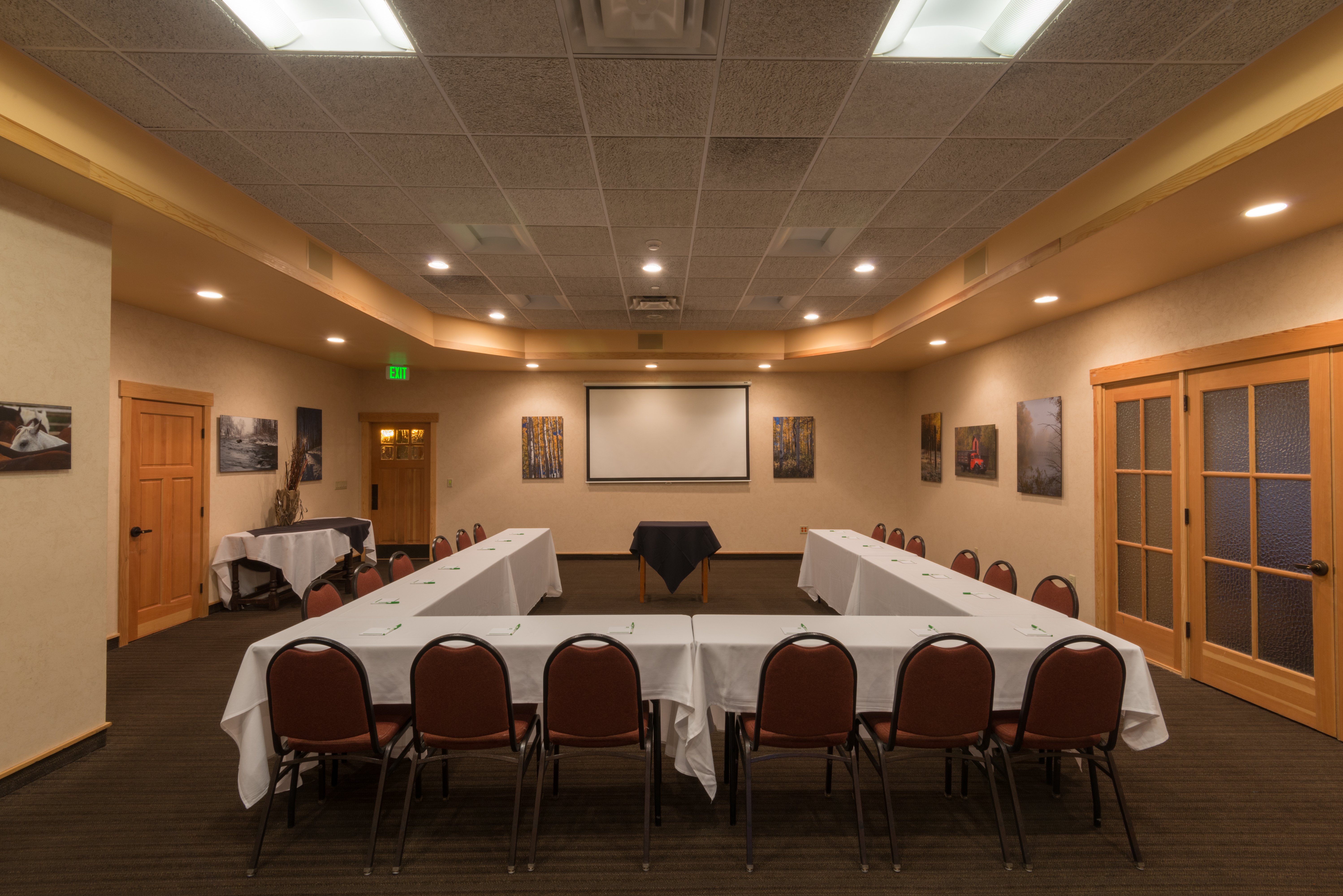 Holiday Inn Steamboat Springs 67/79