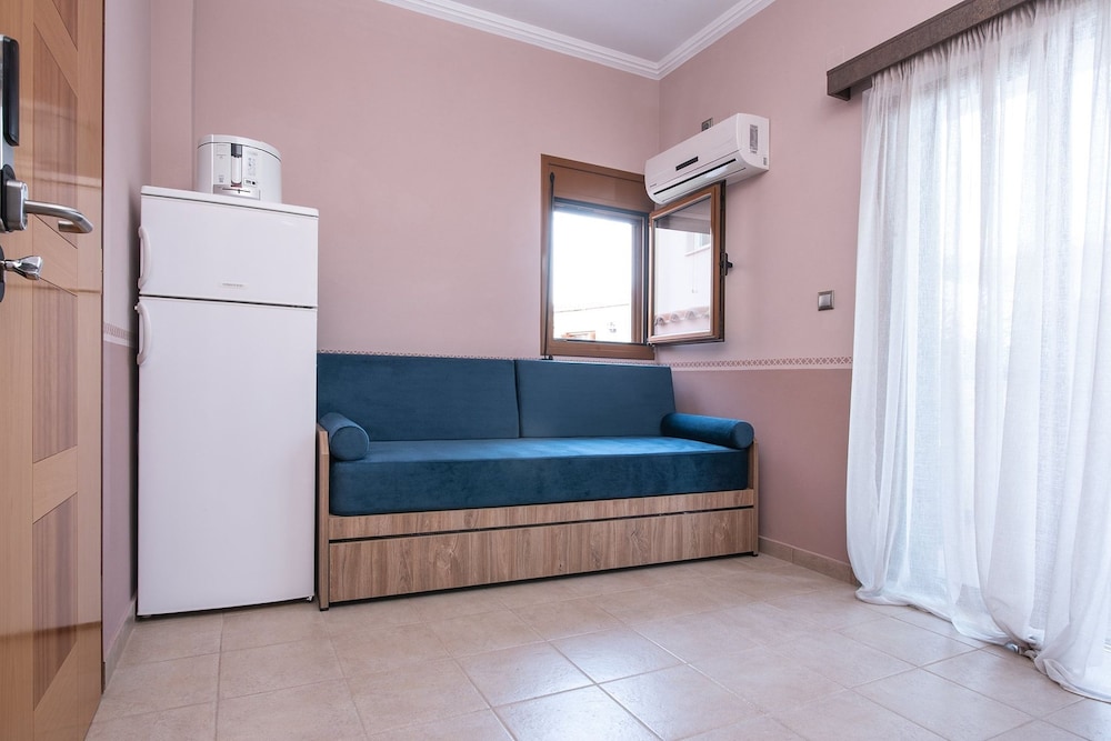 Cyrenia Guesthouse 7/32