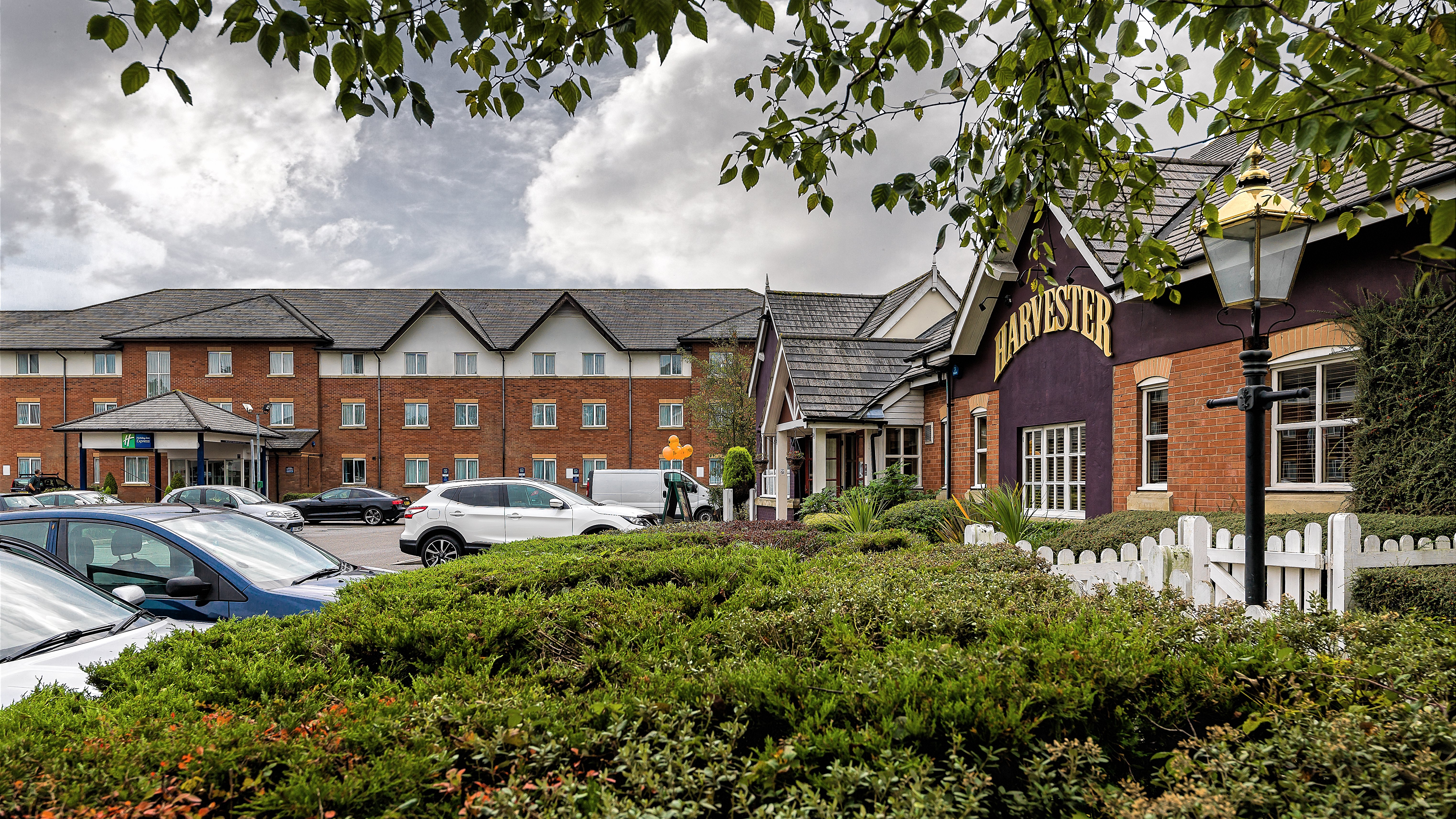 Holiday Inn Express Gatwick Crawley 2/50