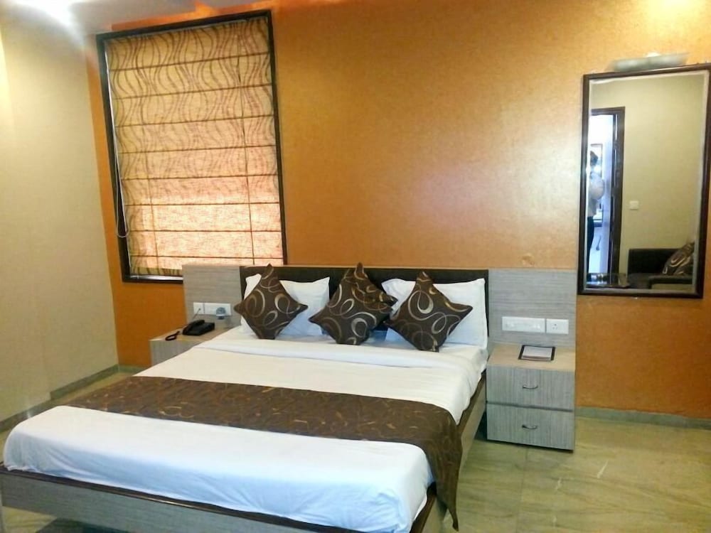 Royal View Hotel 8/30