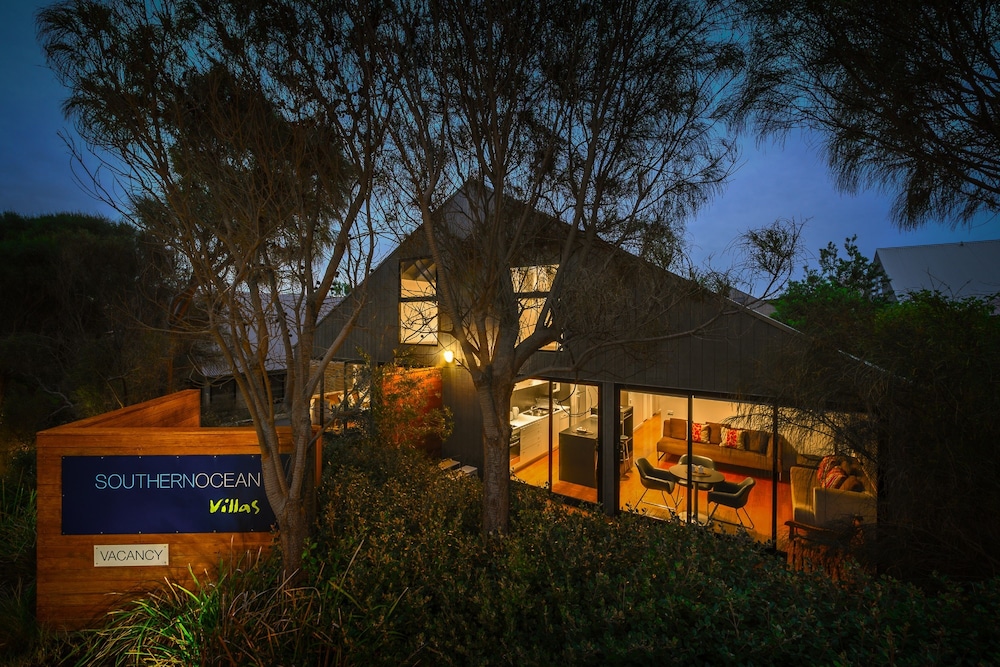 Southern Ocean Villas 3/33
