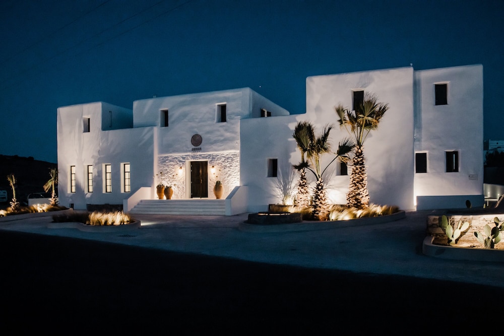 Koukoumi Vegan Boutique Hotel 45/49