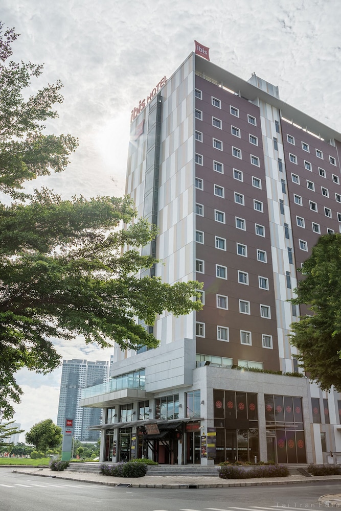Ibis Saigon South 4/50