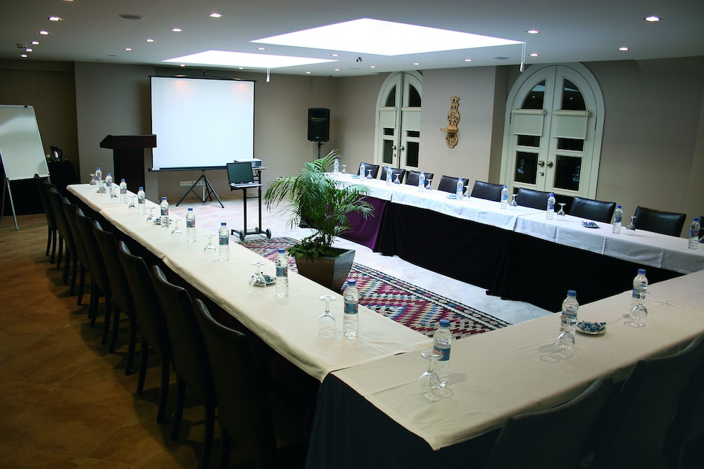 Celal Sultan Hotel Special Class 77/87