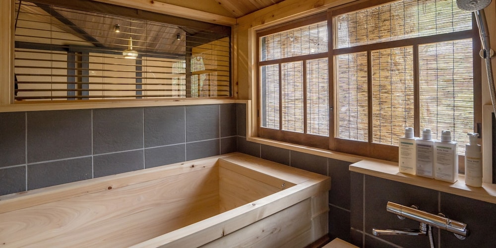 EN Takeda Castle Town Hotel 58/59