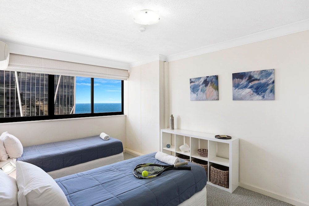Breakers North Absolute Beach 46/79