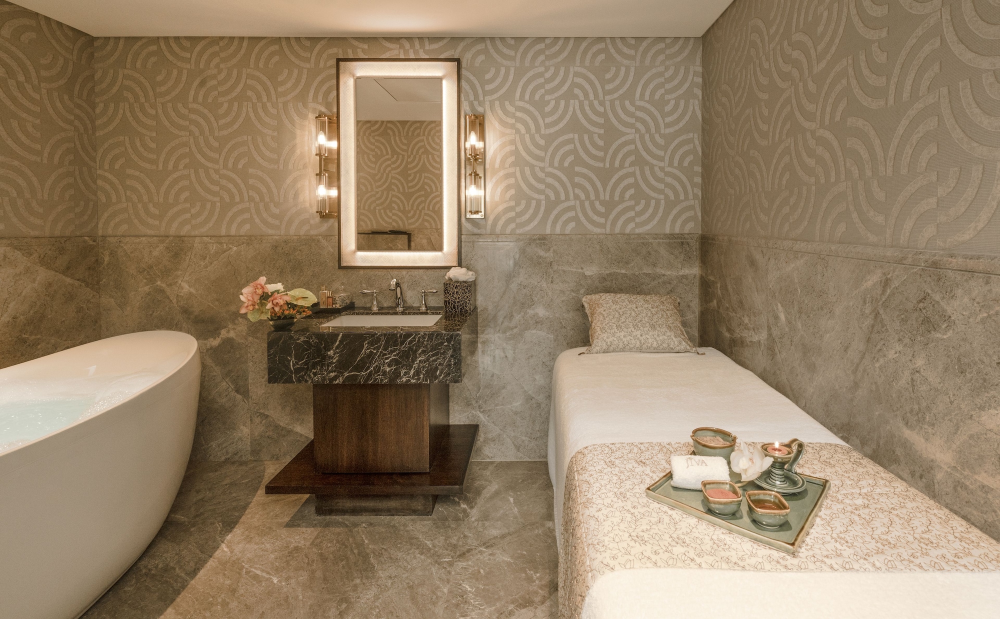 Tata, Suite, King Bed