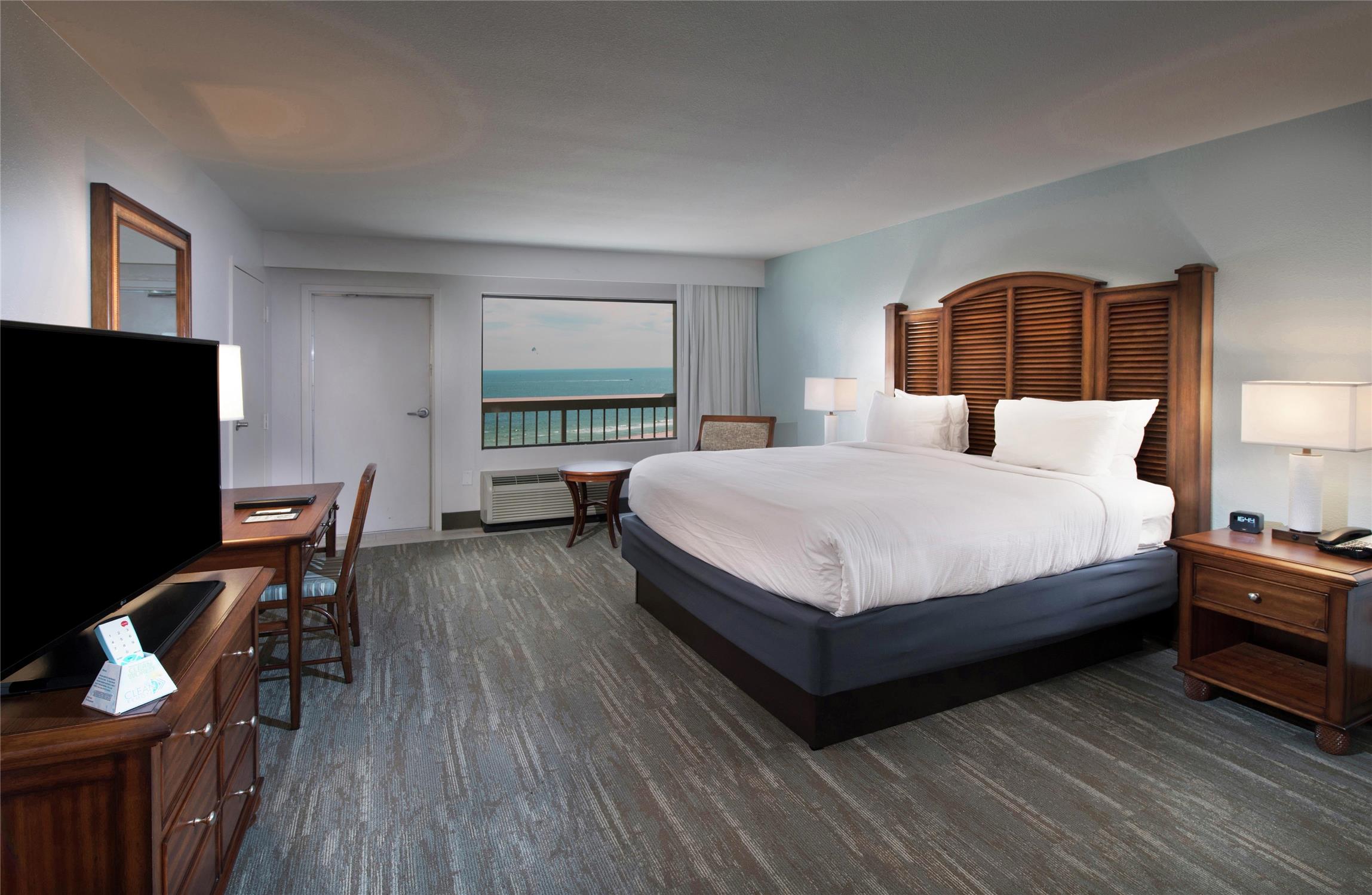 Room, King Bed, Gulf Front, Balcony