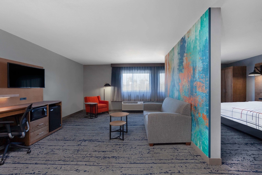 La Quinta Inn Suites By Wyndham Ft Myers Sanibel Gateway 45/58