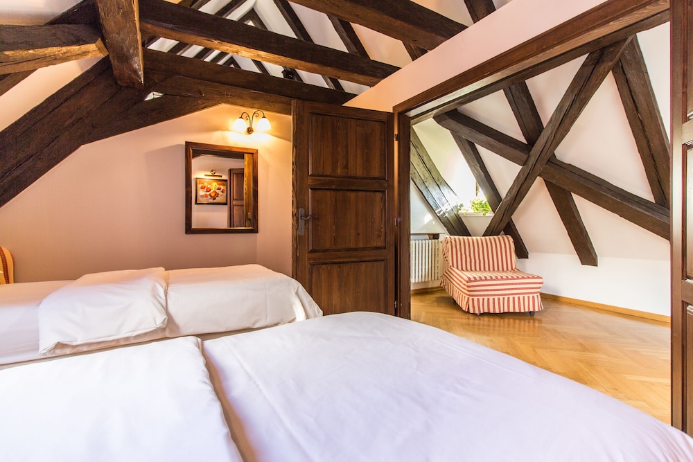2 BEDROOMS, EXCLUSIVE, APARTMENT
