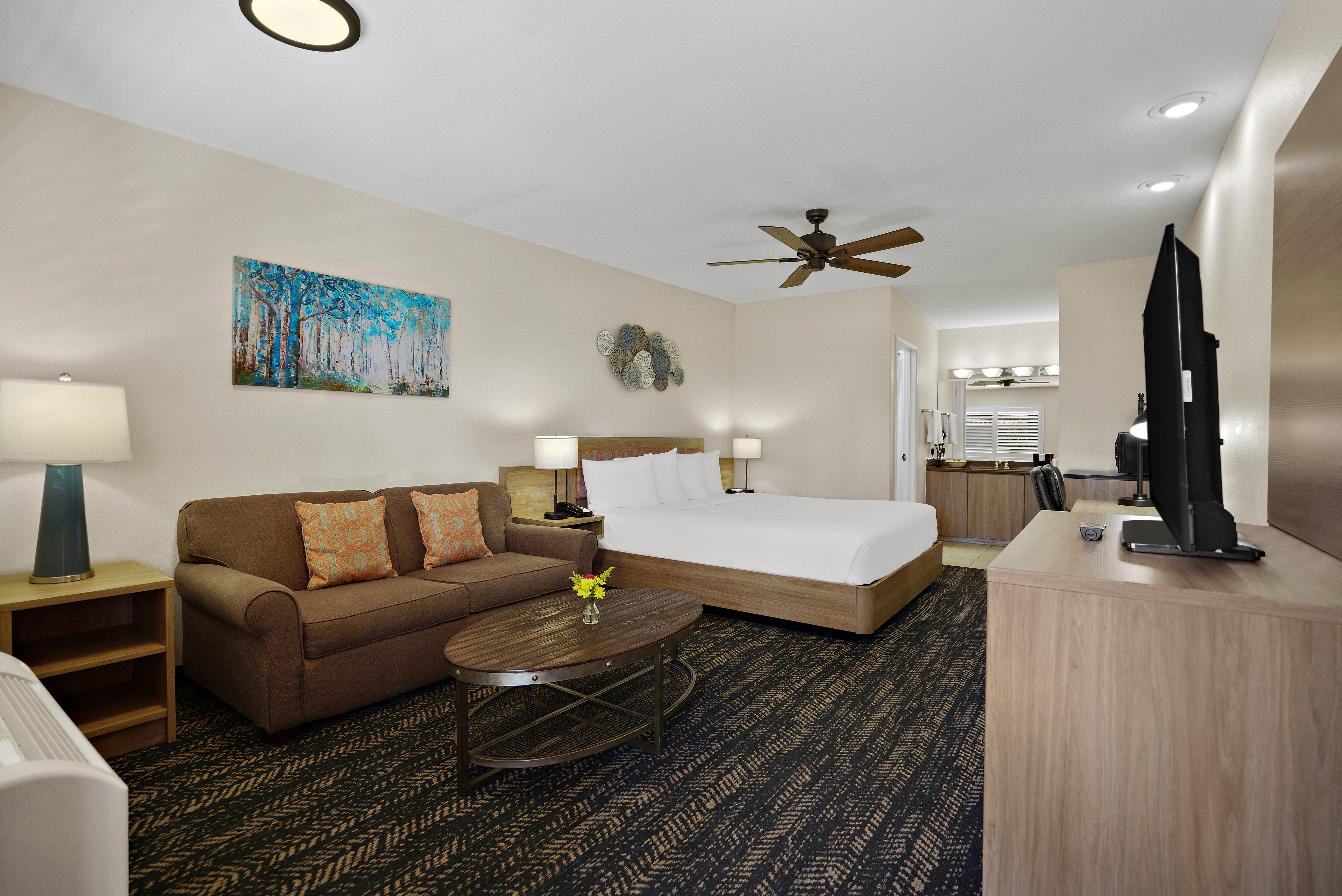 La Fuente Inn Suites 45/65