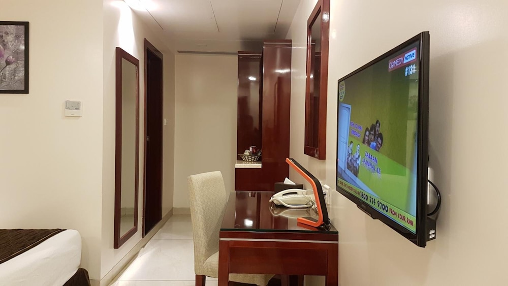 The Avr Hotels & Banquets 17/36
