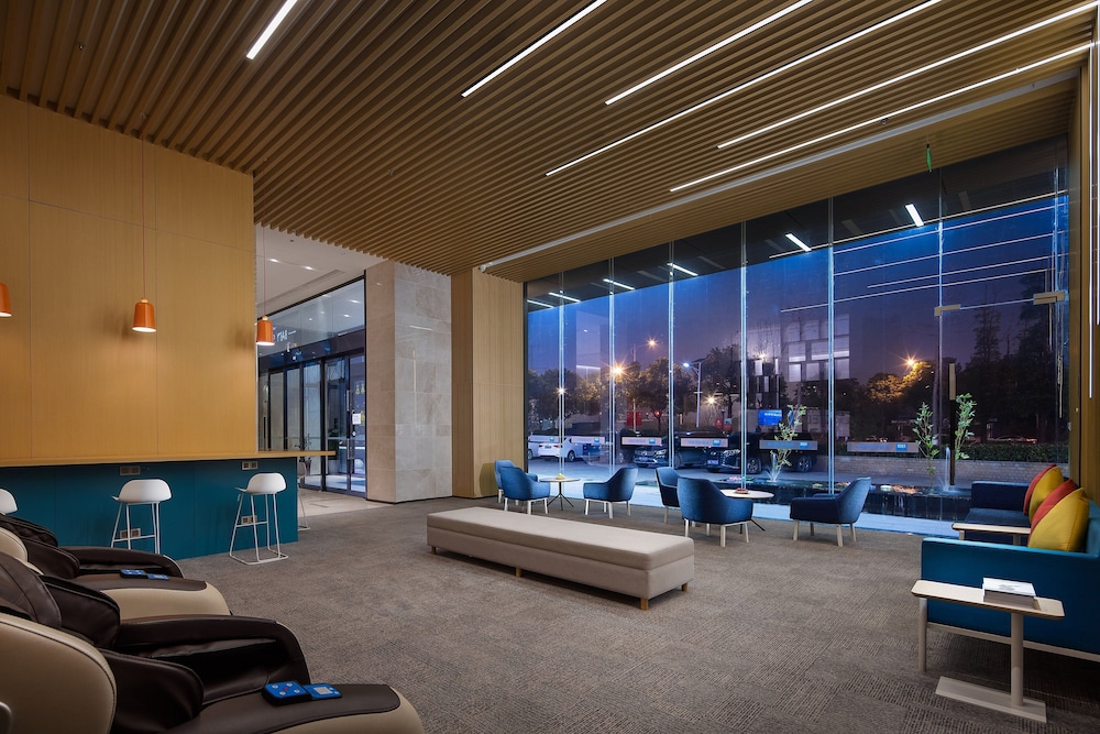 Holiday Inn Express Changsha South Railway Station 27/47