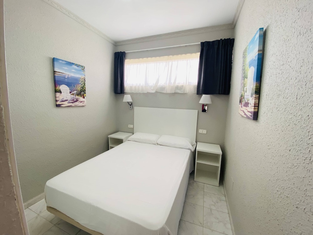 Hotel Los Jazmines 33/69