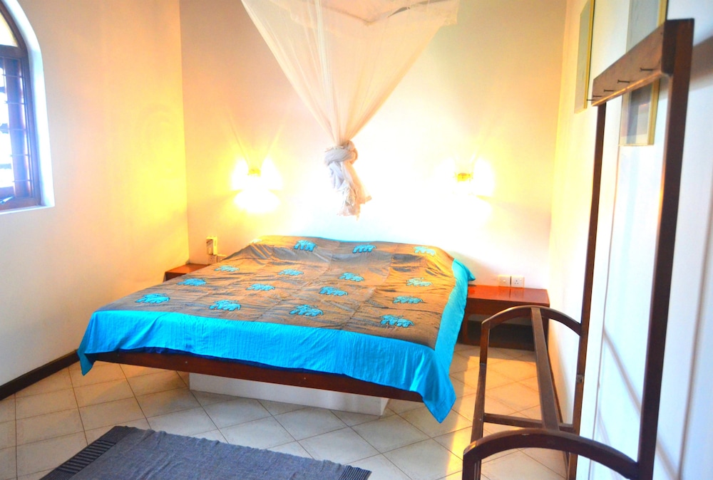Chaya Villa 10/50