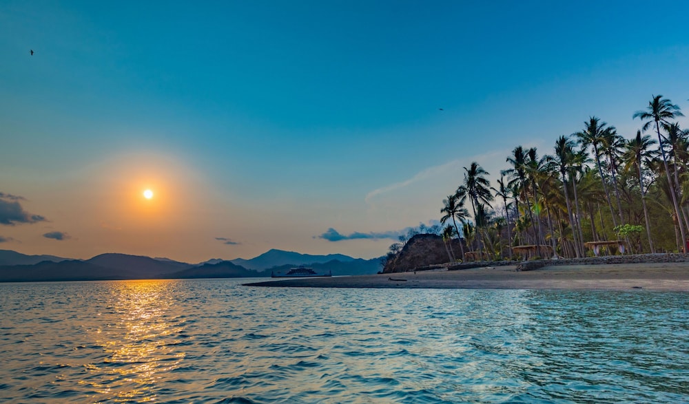 Isla Chiquita Glamping Hotel 44/50