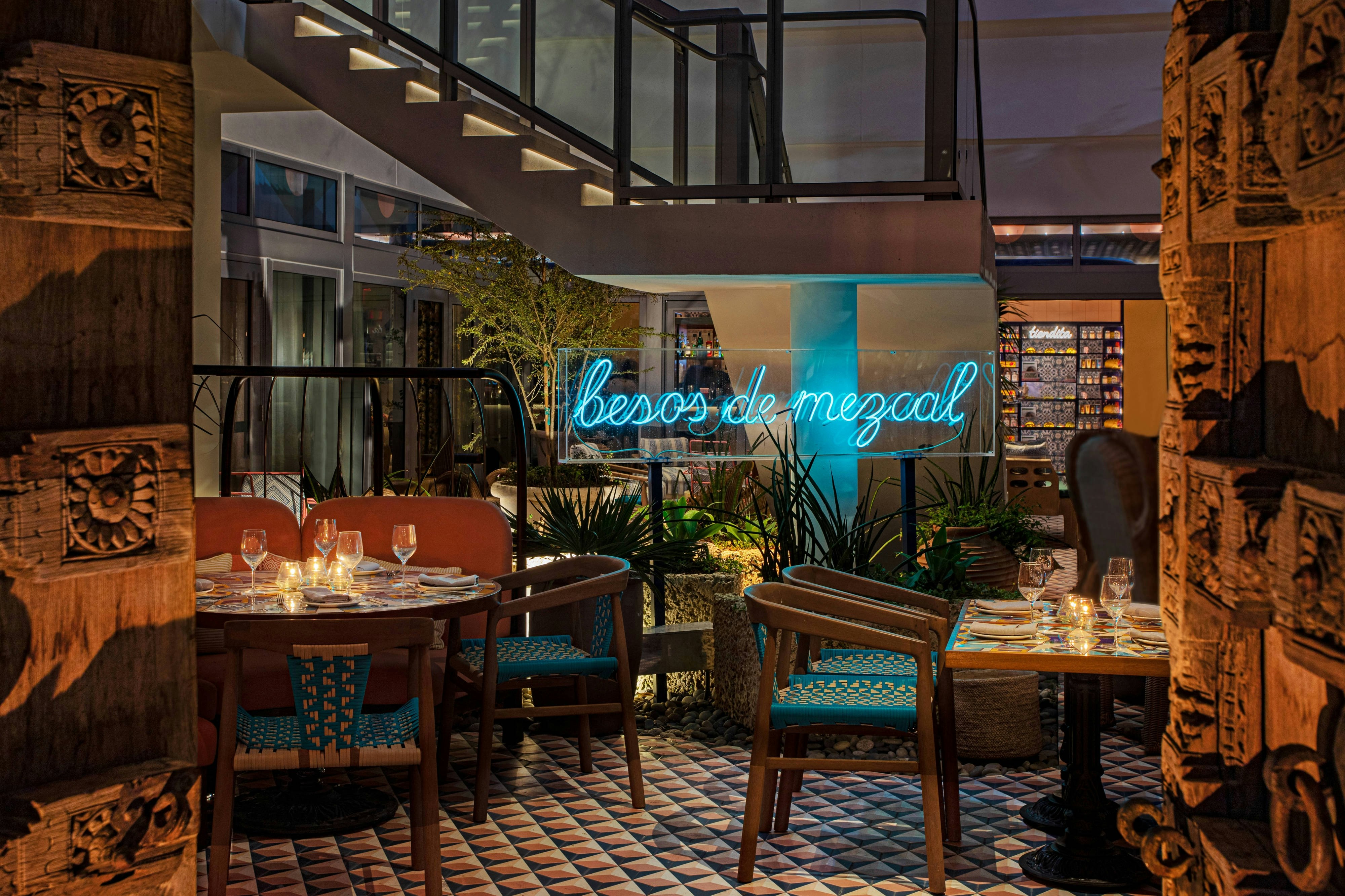 Moxy Miami South Beach 14/40