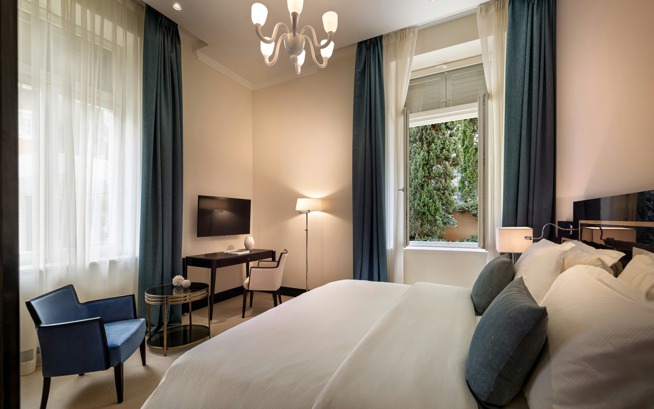 Augusta, Suite, Sea View