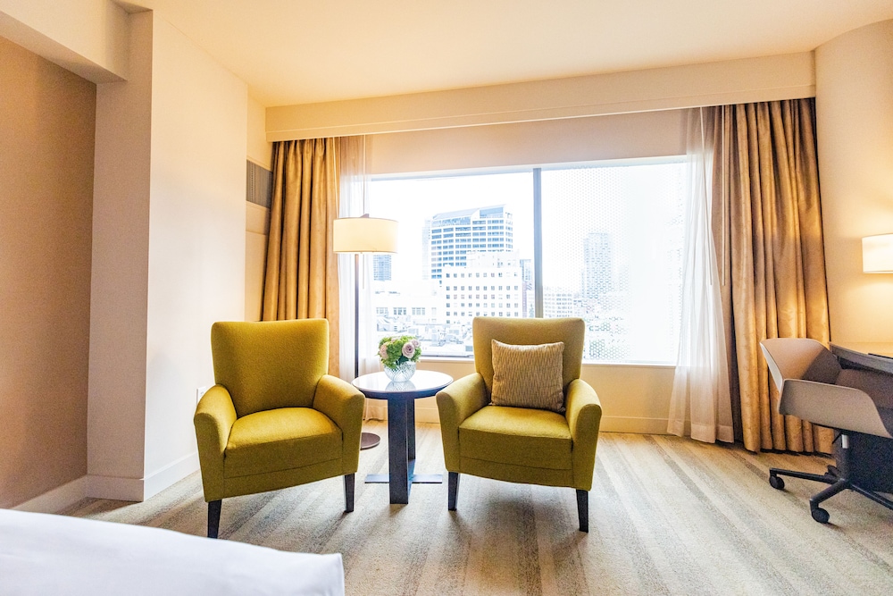 Hyatt At Olive 8 53/69