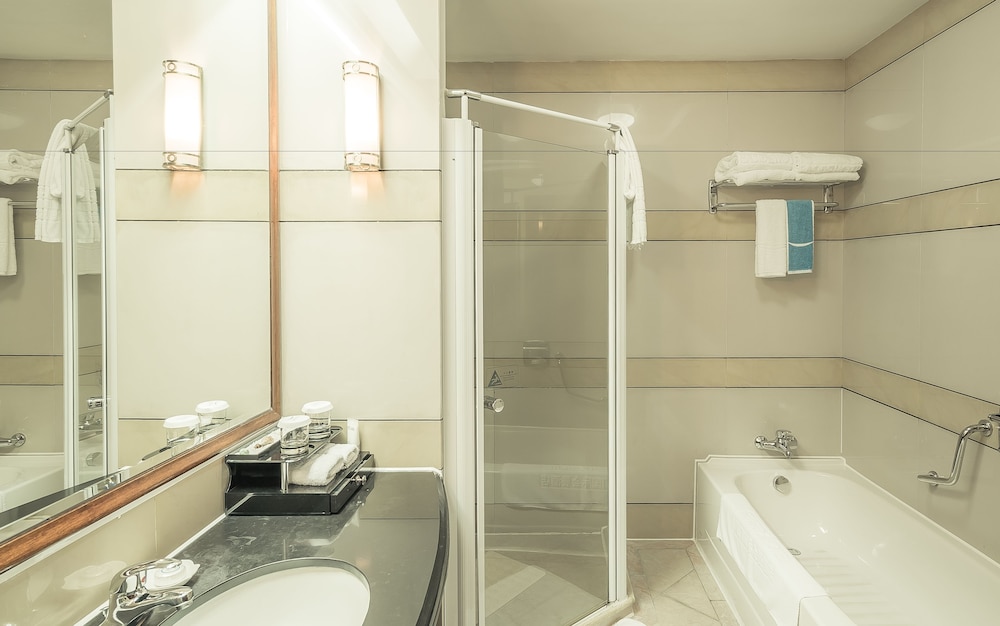 Yuehua Hotel, Xiamen Seaside 45/50