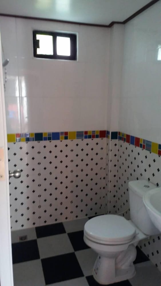Ocean View Resort - Koh Sichang 50/50