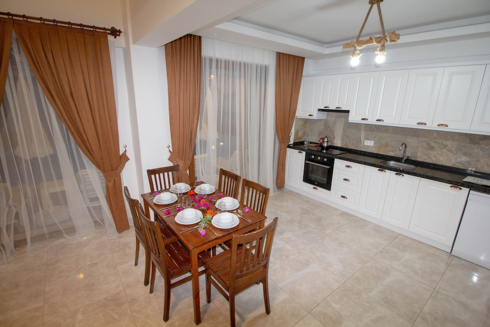 Zehra Villas 36/50